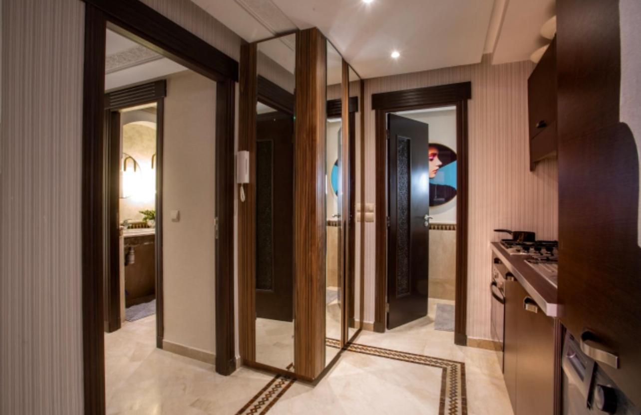 Apartment De Luxe Avec Piscine, Hivernage