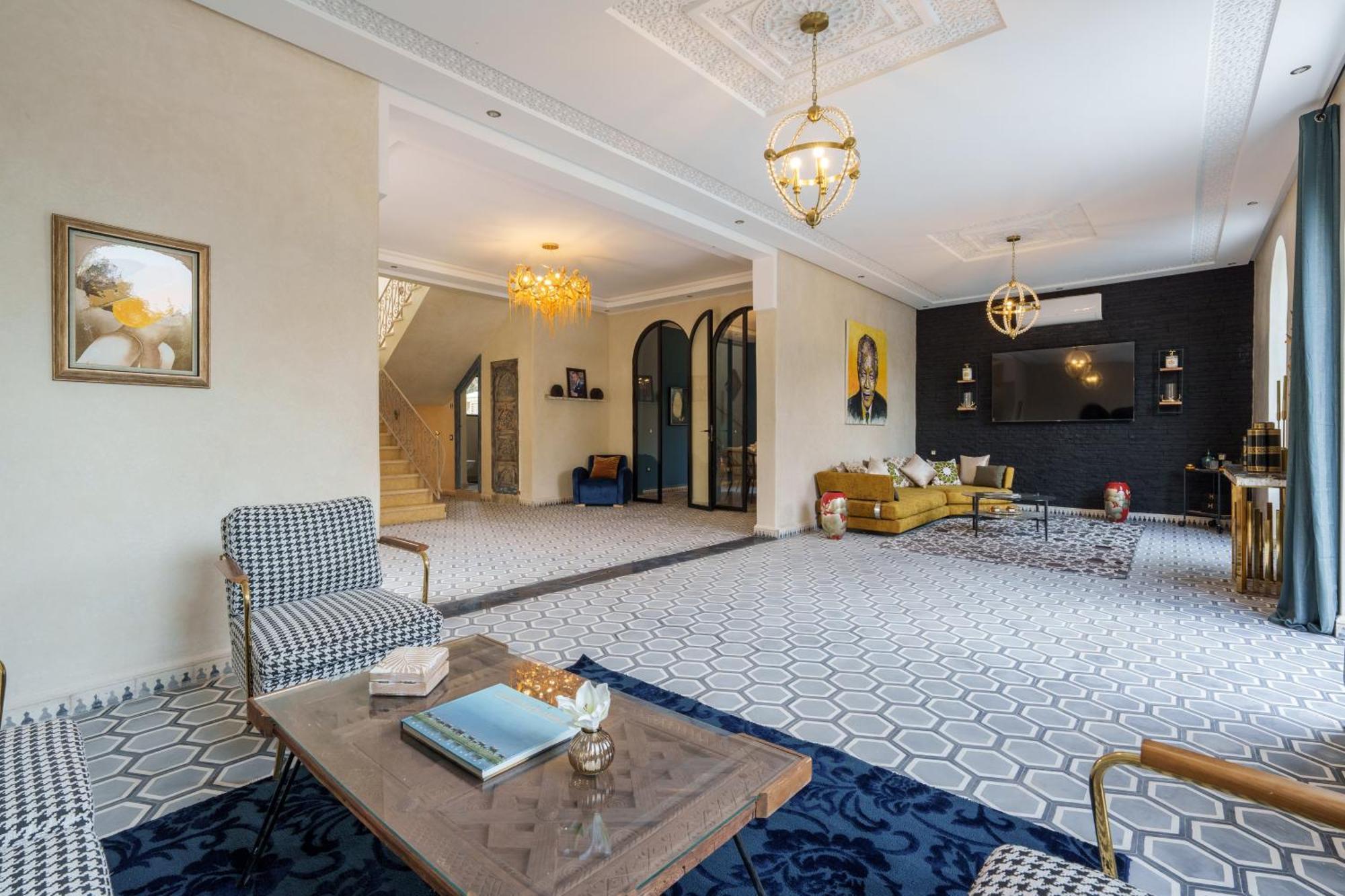 Villa Souad 5 - Parking & Piscine Privee
