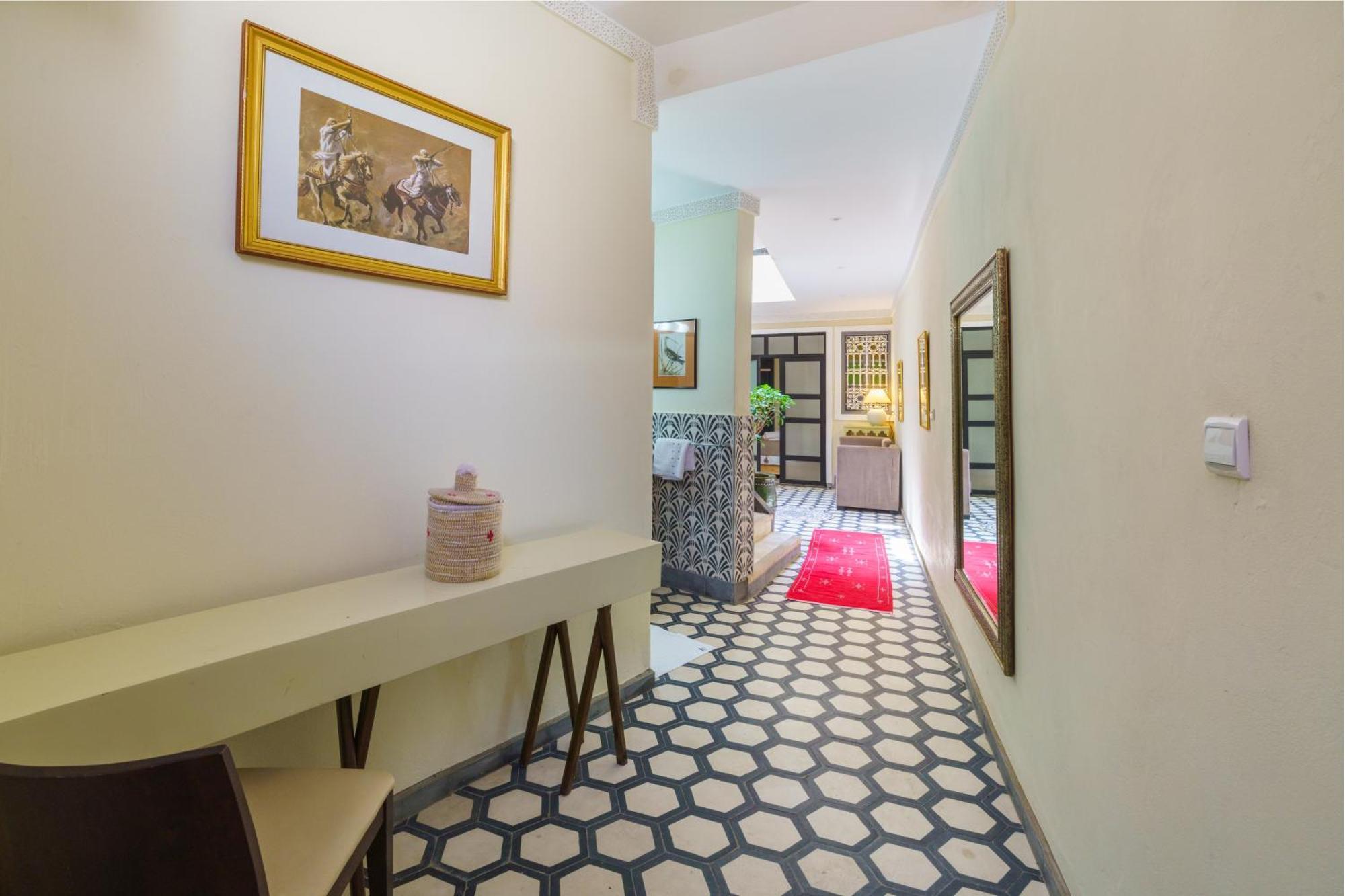 Riad 4 Chambres - Piscine & Petit Dejeuner Gratuit - Wifi Fibre Optique Marrakesh