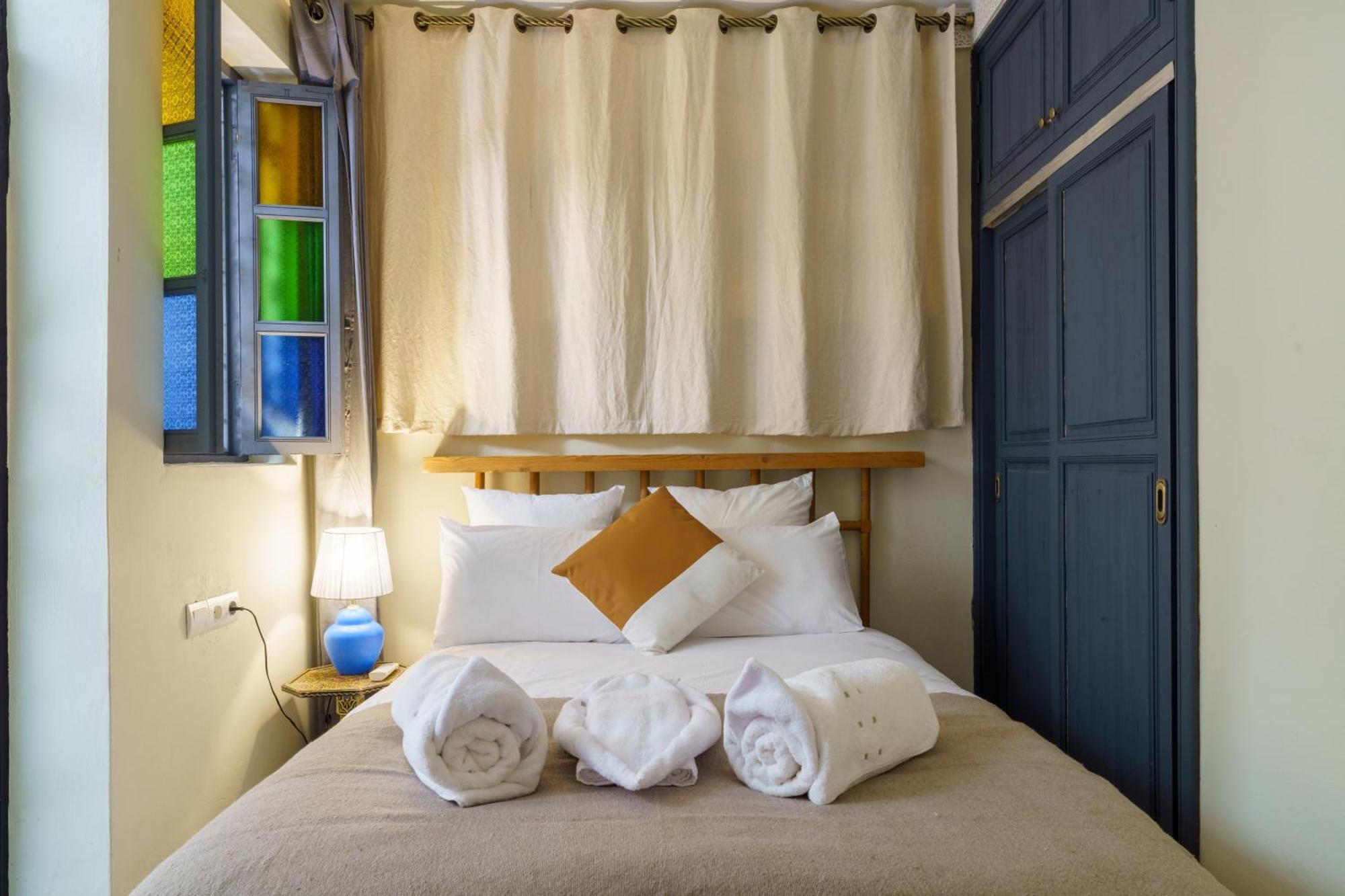 Riad 4 Chambres - Piscine & Petit Dejeuner Gratuit - Wifi Fibre Optique Hébergement de vacances *