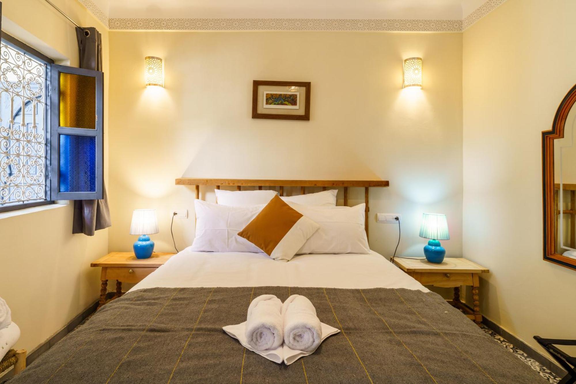 Riad 4 Chambres - Piscine & Petit Dejeuner Gratuit - Wifi Fibre Optique Hébergement de vacances