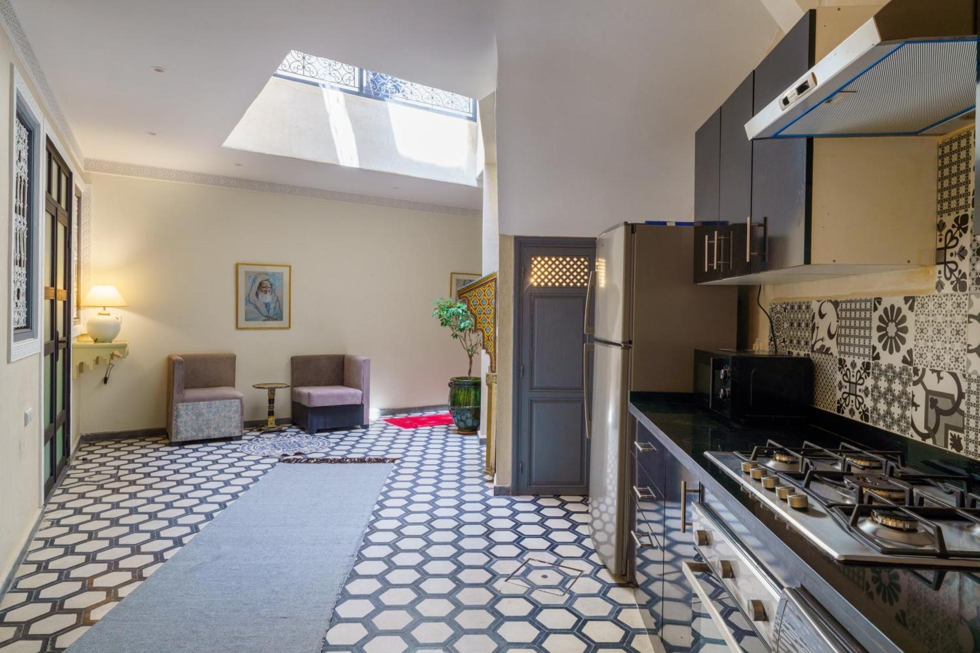 Riad 4 Chambres - Piscine & Petit Dejeuner Gratuit - Wifi Fibre Optique Marrakesh