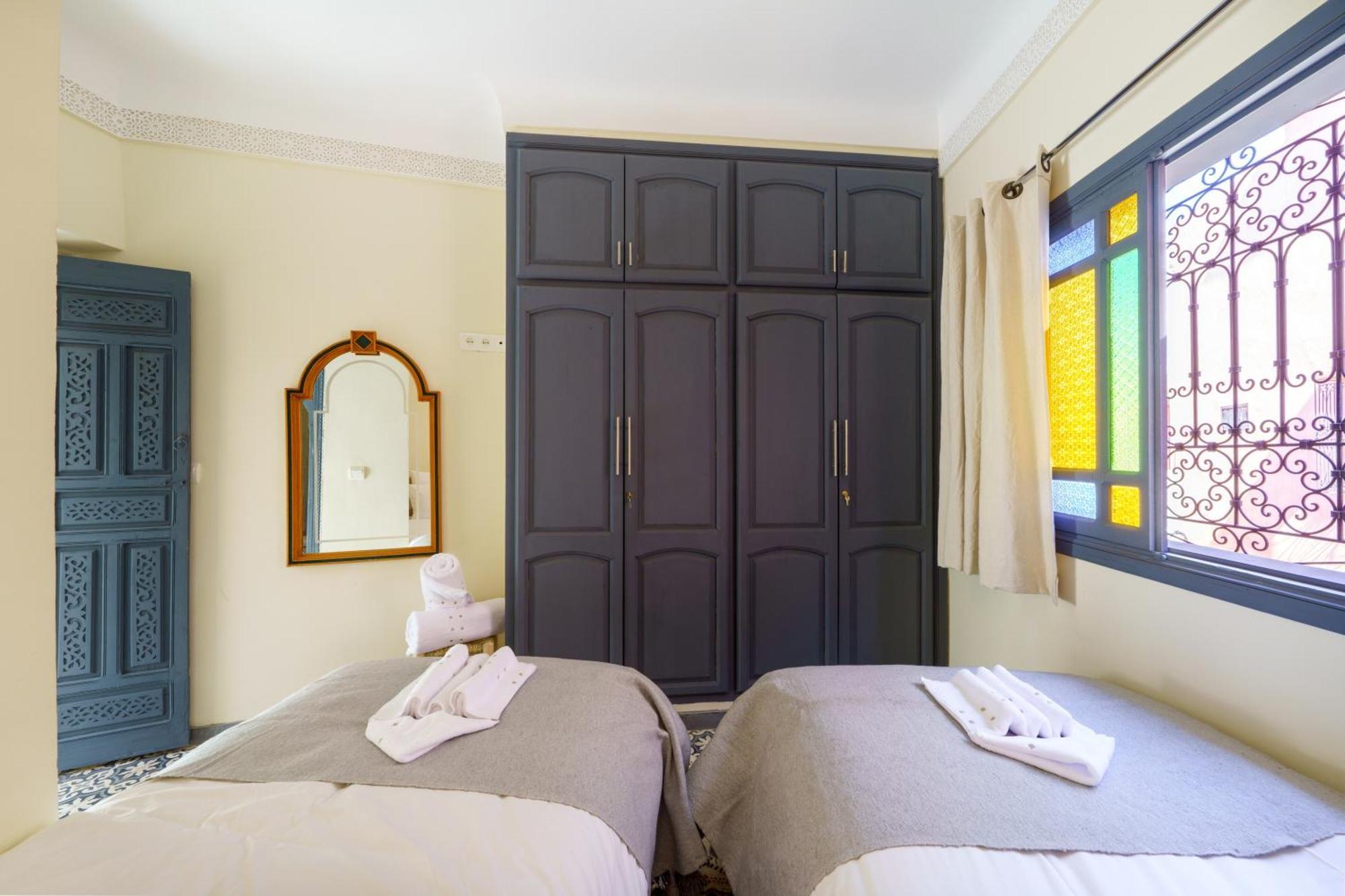 Hébergement de vacances Riad 4 Chambres - Piscine & Petit Dejeuner Gratuit - Wifi Fibre Optique Marrakesh