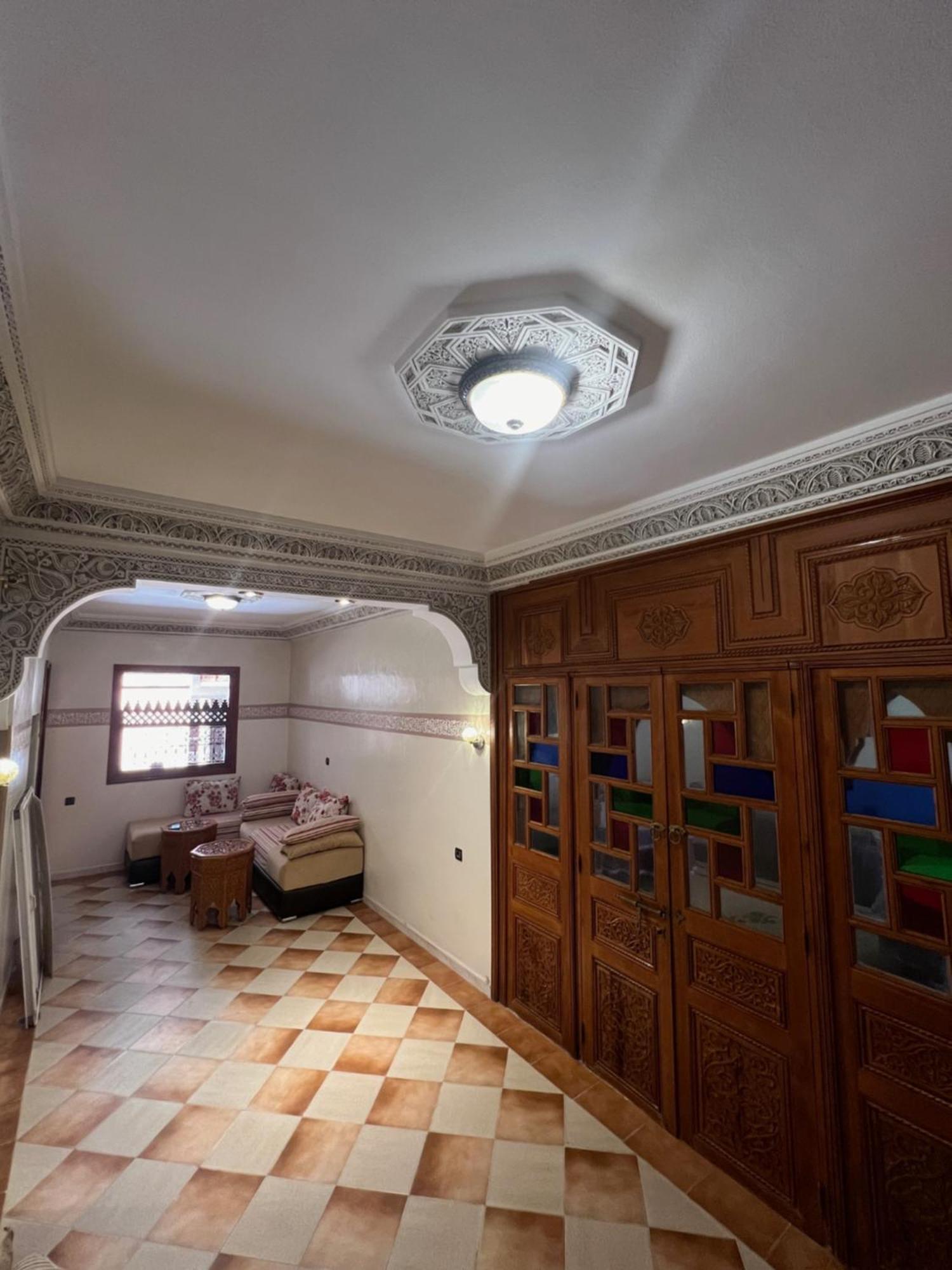 Spacieux Avec Cour Fleurie Et Hammam A Targa Marrakech