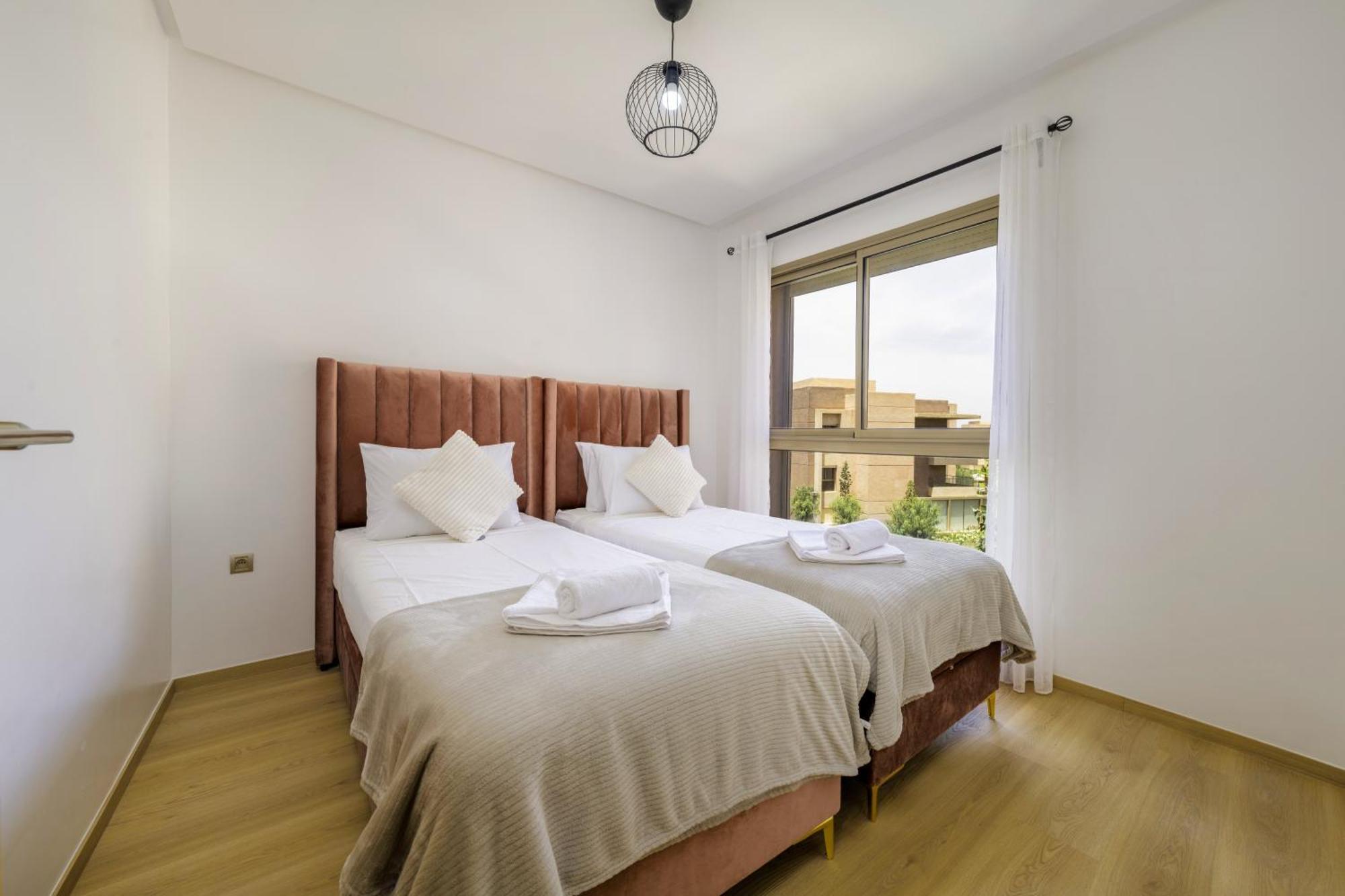 Vue Montagnes, Golf Et Piscine, Luxe A Marrakech Apartment