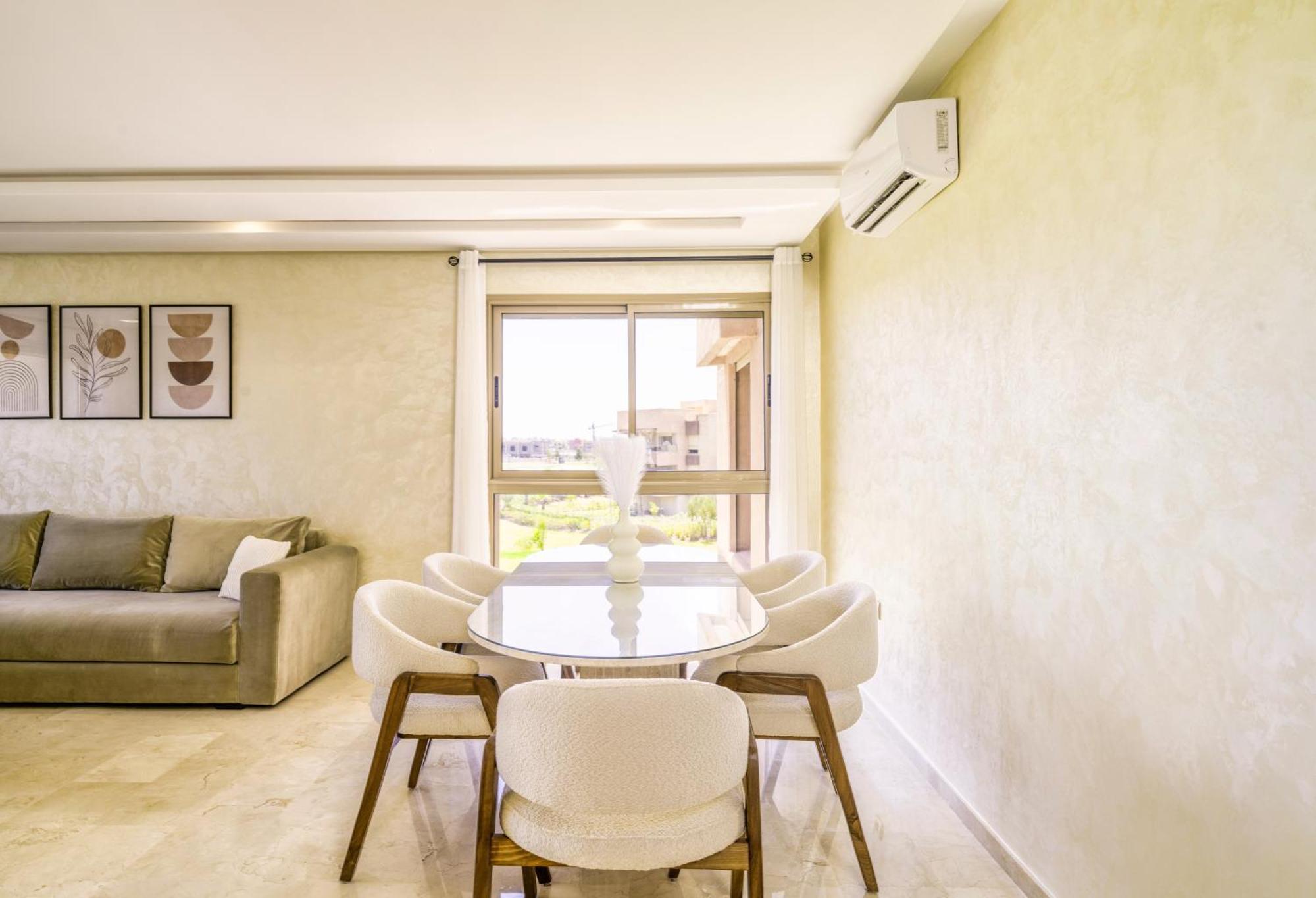 Vue Montagnes, Golf Et Piscine, Luxe A Marrakech Apartment *