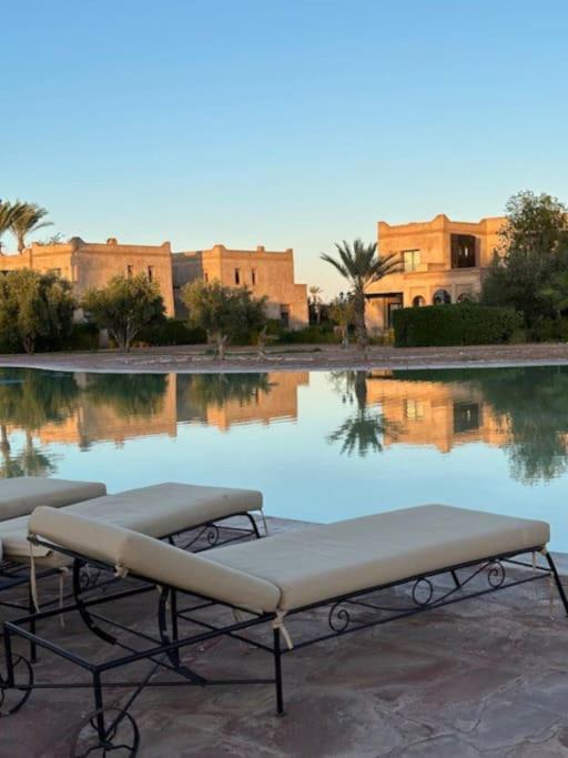 Les Lauriers, 4 Suites, Piscine Privee, Petit Dejeuner Compris Villa