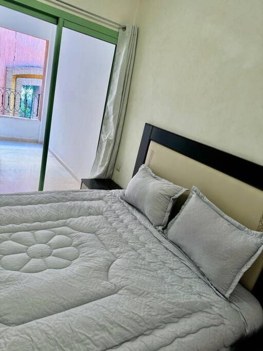 Apartment Beautiful Hivernage With Pool & Balcony, Near Attractions