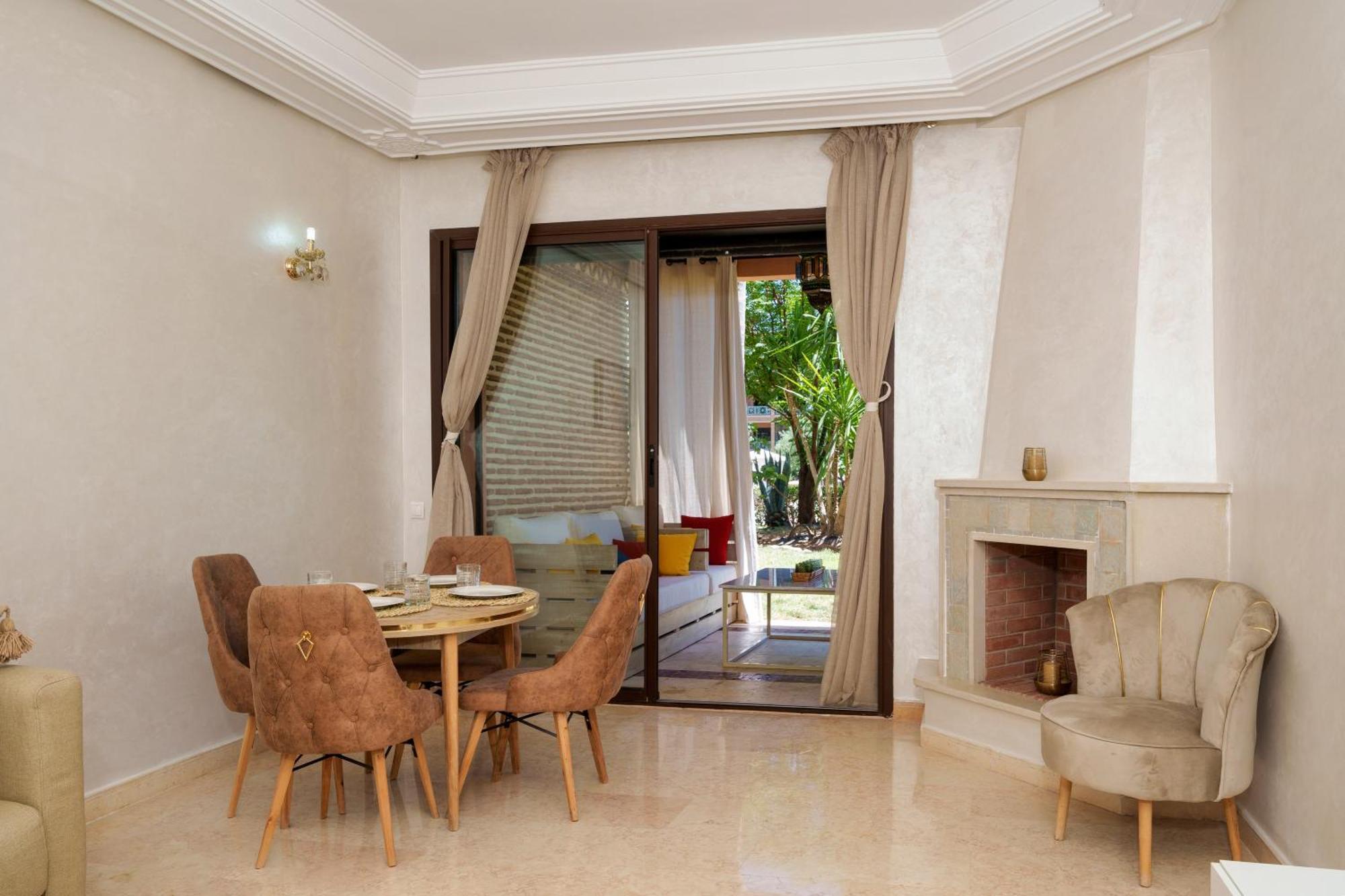 Chill On The Oasis Poolside Luxury Marrakesh