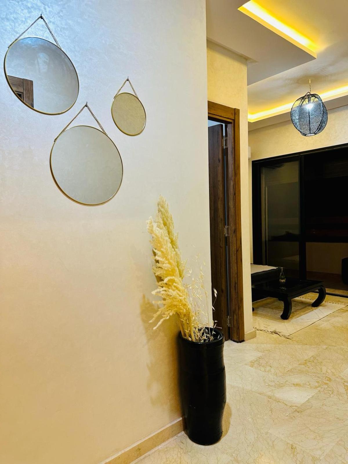 Appt Lumineux Au Centre De Marrakech Apartment *