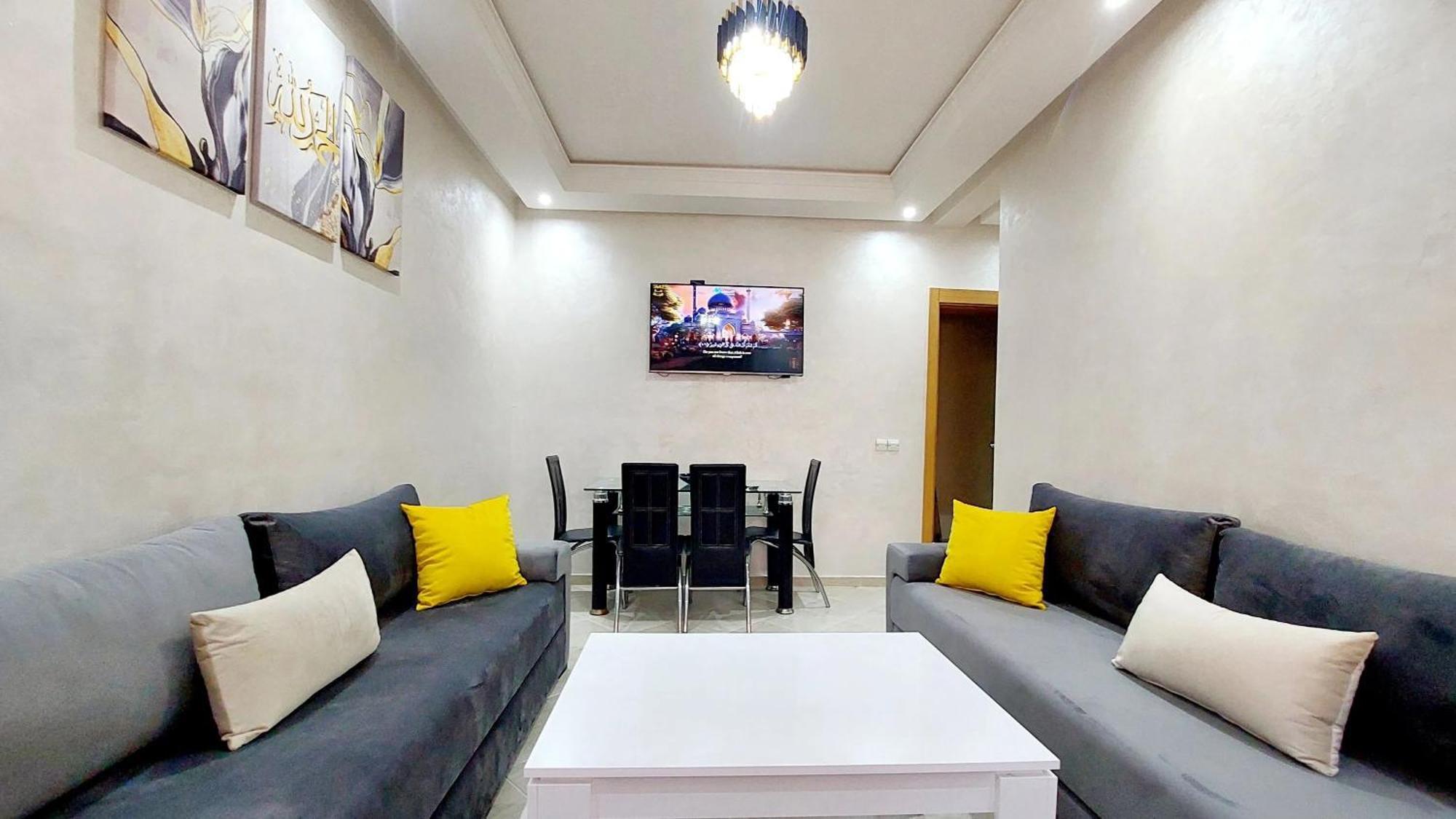 Modern Family Near Airport Apartamento *