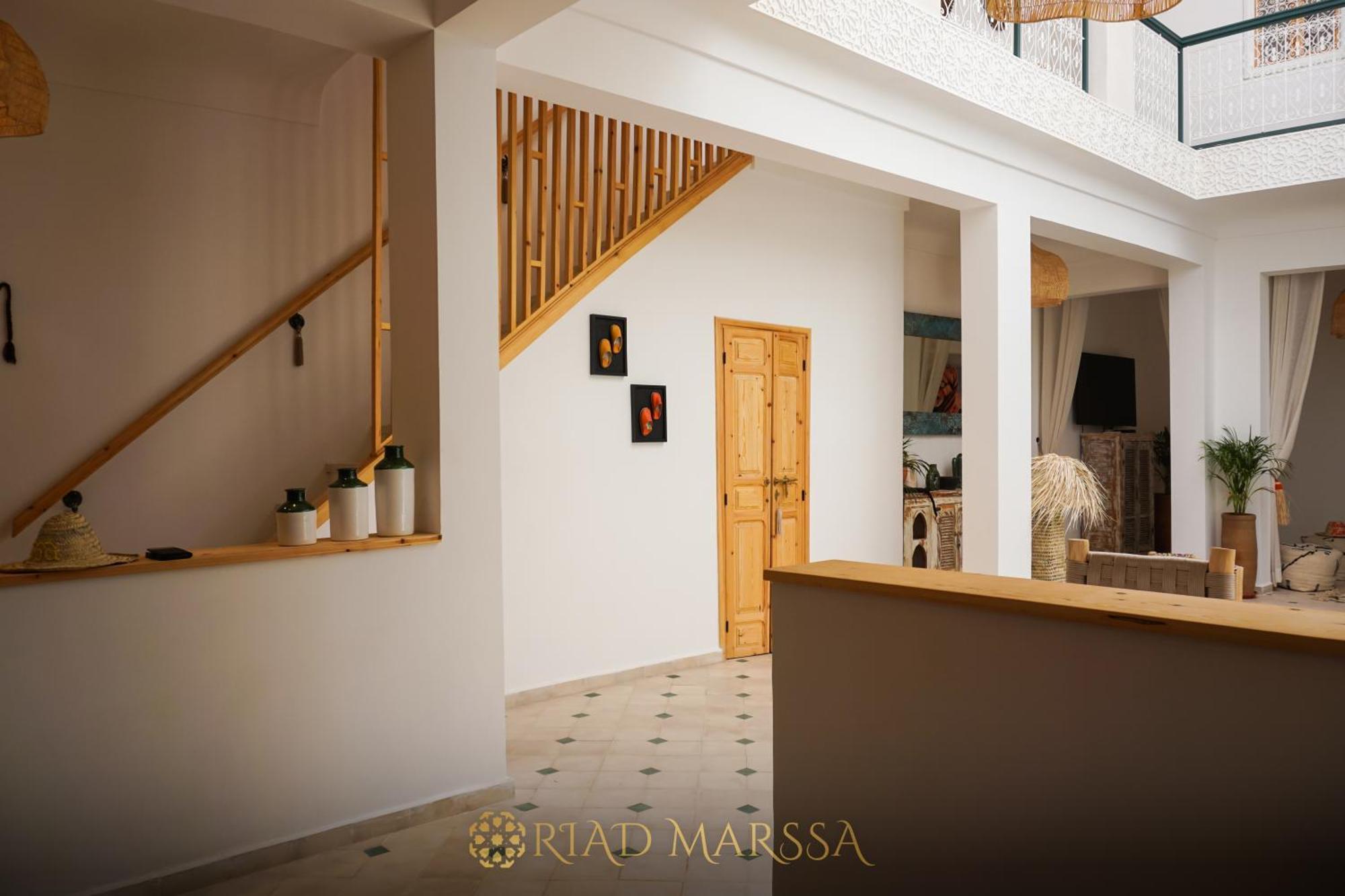 Marssa, Prive Zen Avec Belle Piscine Dans La Medina *