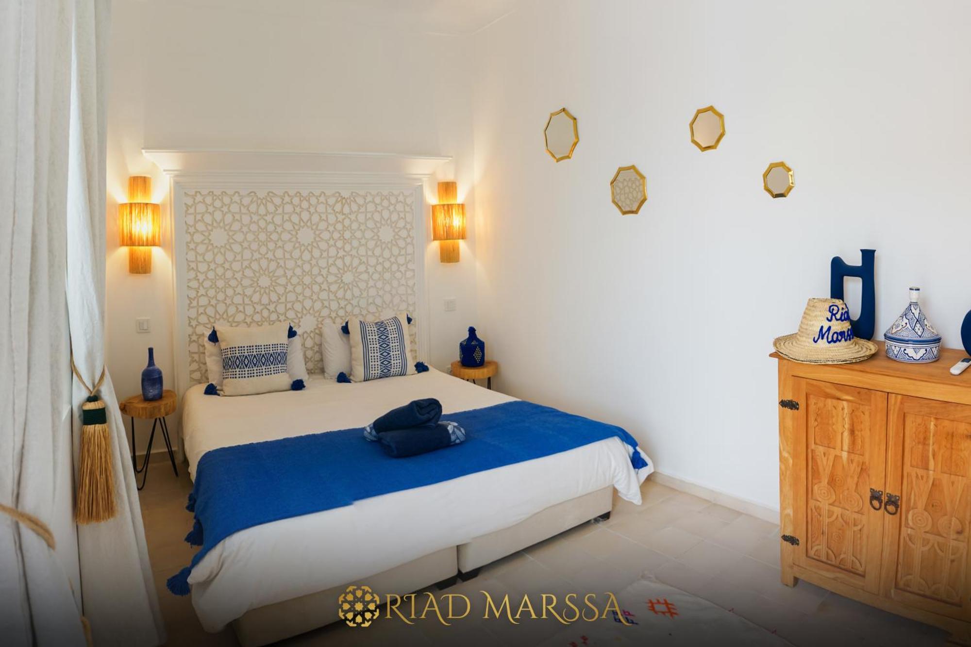 Marssa, Prive Zen Avec Belle Piscine Dans La Medina *