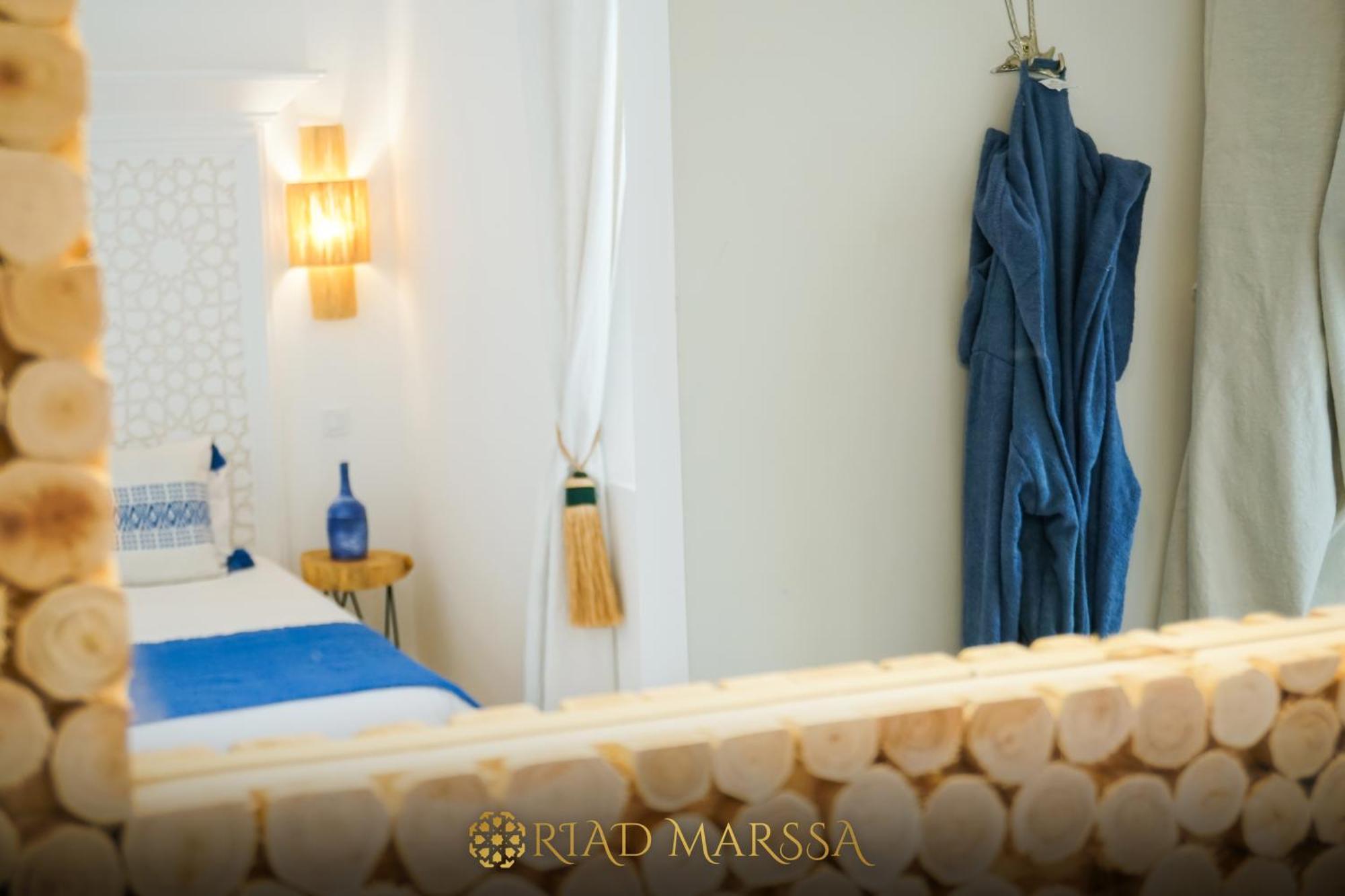 Marssa, Prive Zen Avec Belle Piscine Dans La Medina
