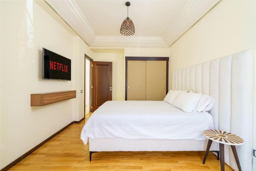 Duplex Somptueux Avec Piscine, Au Coeur De Gueliz, Centre-ville De Marrakech *