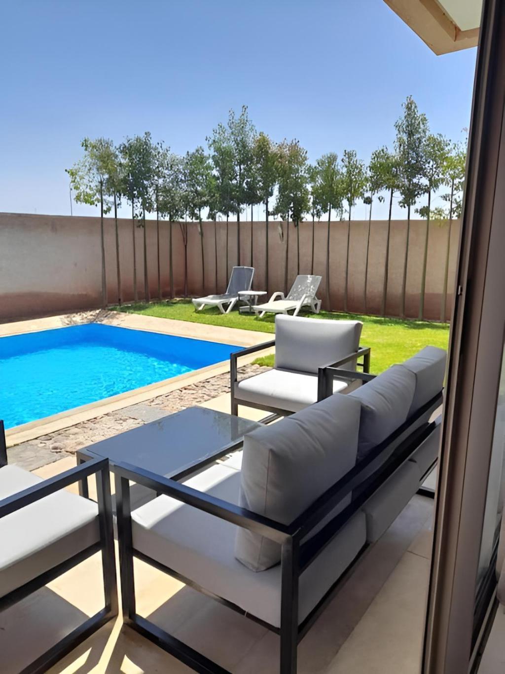 Saphire Villa *