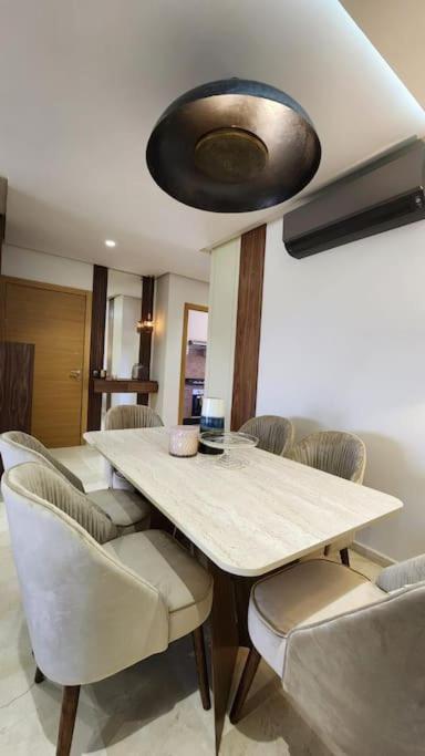 Apartment Luxueux Vue Sur Atlas Golf Et Piscine