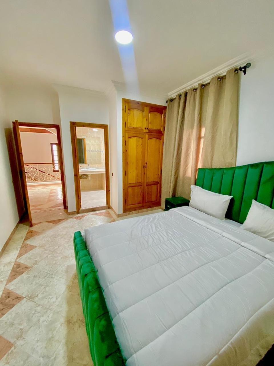 Targa Villa *