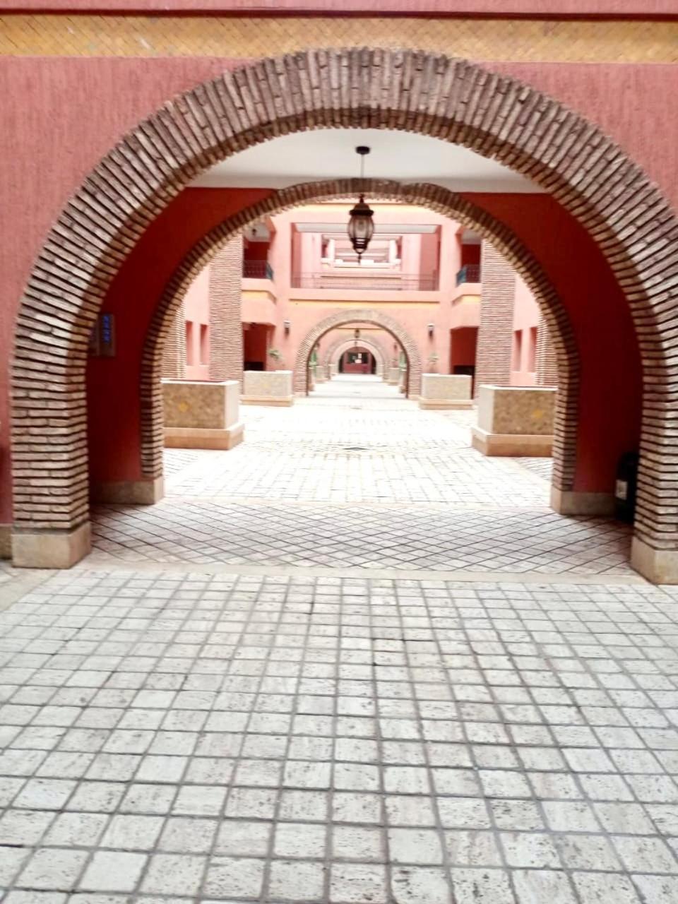 Apartment Beautiful Hivernage With Pool & Balcony, Near Attractions *