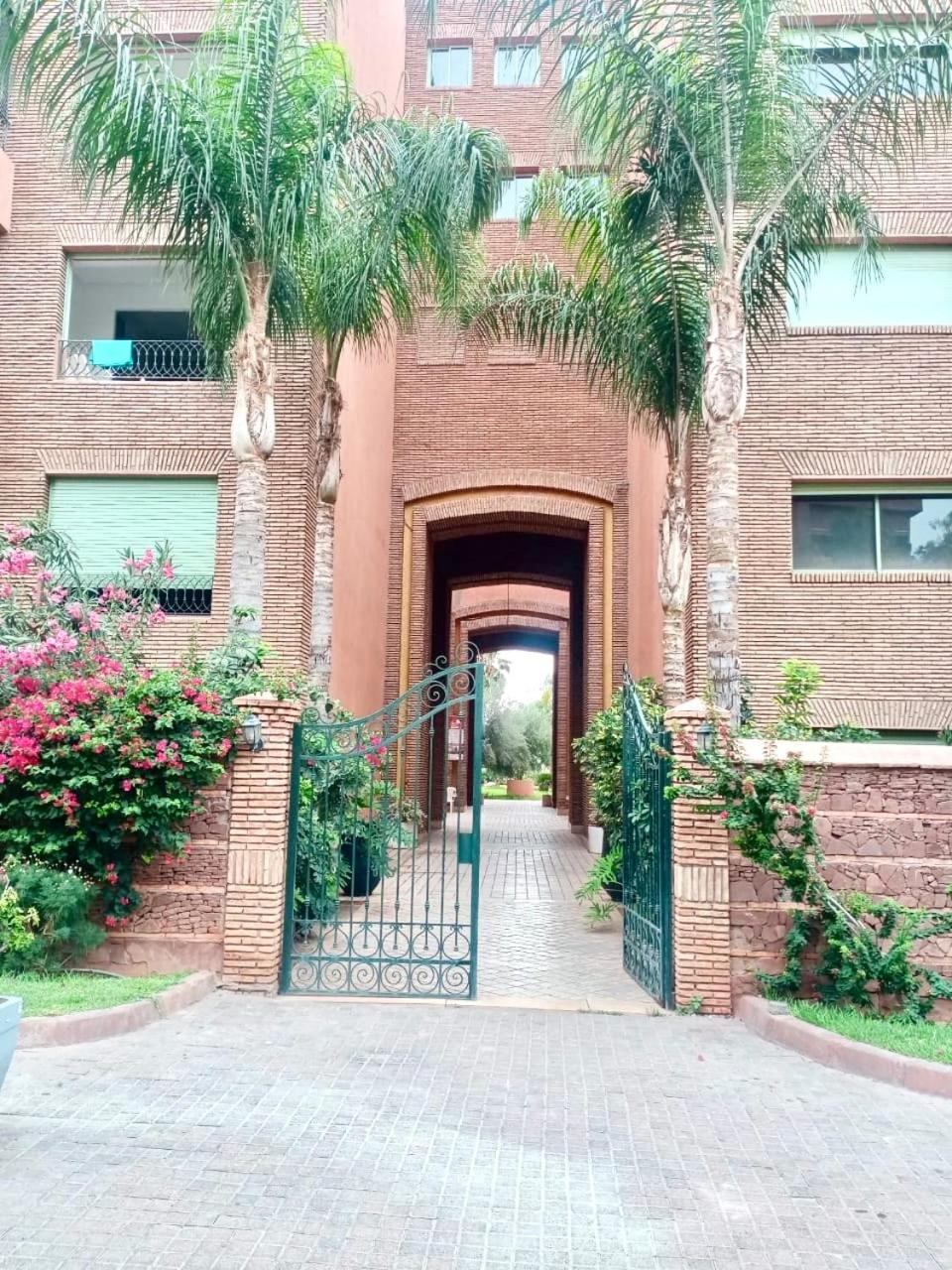 Beautiful Hivernage With Pool & Balcony, Near Attractions Apartment *