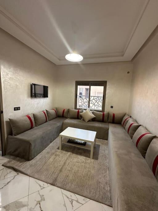 El Ghali Apartment, 2 Bedroom,2 Bathroom Apartment Marrakesh