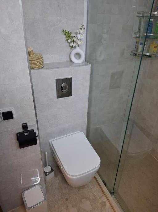 Apartment Hypercentre, Cosy, 2 Piscines, Sauna, Hammam *