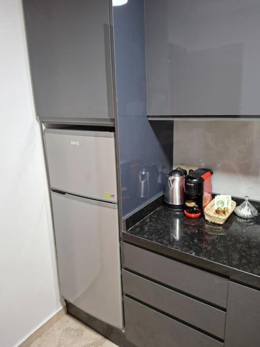 Apartment Hypercentre, Cosy, 2 Piscines, Sauna, Hammam
