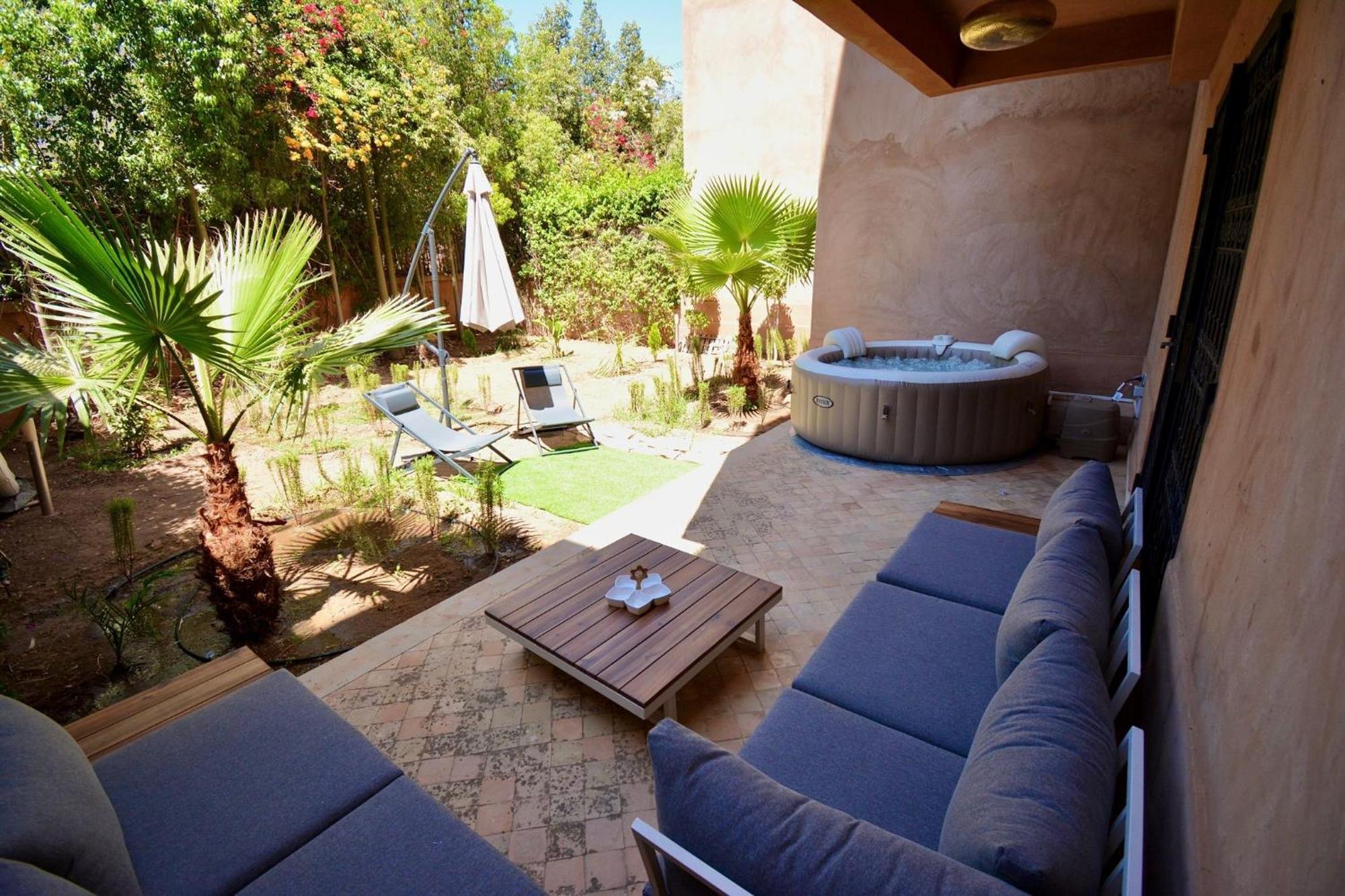 Cozy Rez De Jardin Hébergement de vacances *