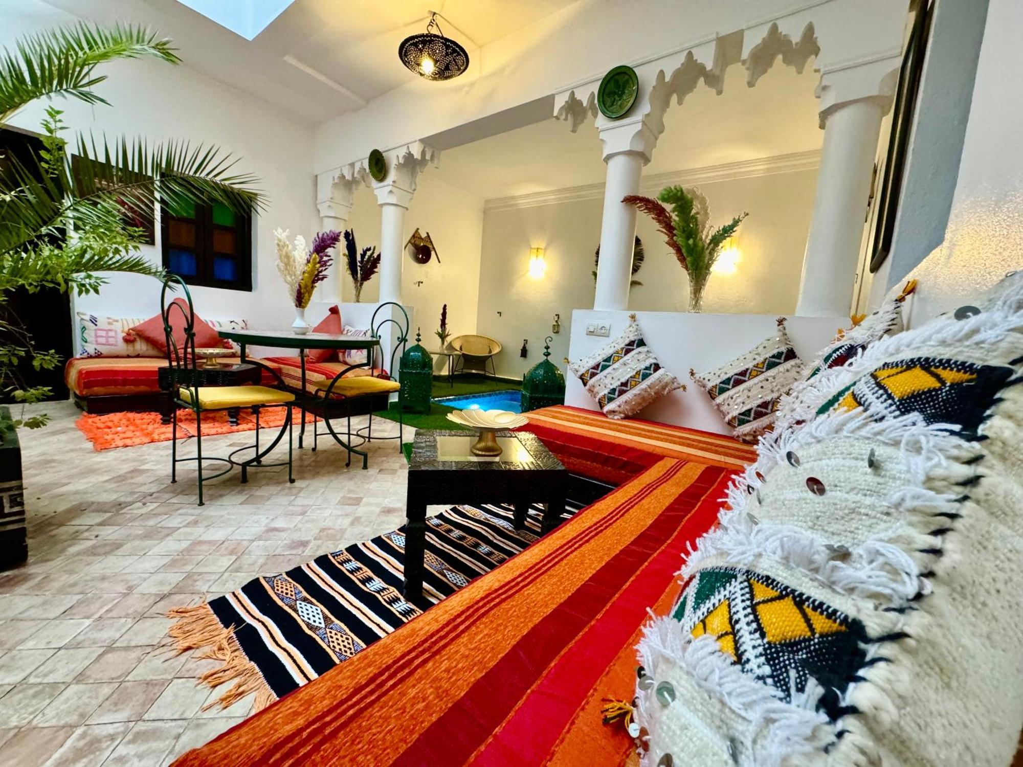 Riad Iklil Riad