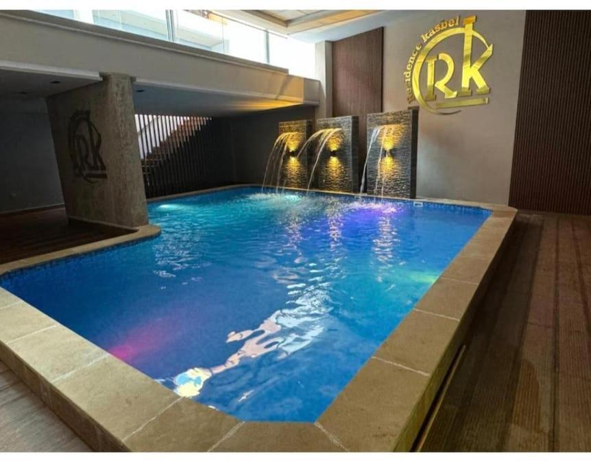 Apartment Hypercentre, Cosy, 2 Piscines, Sauna, Hammam *