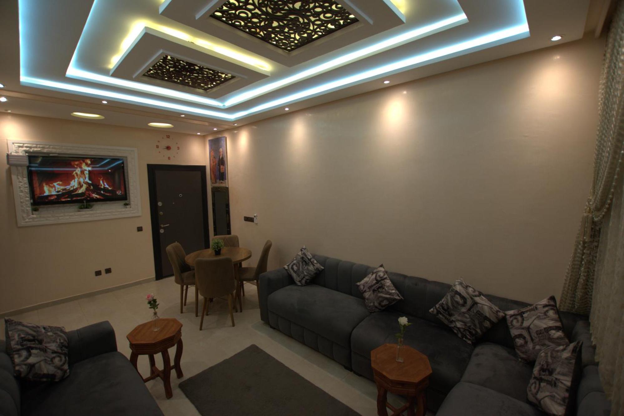 Family Serene Apartment