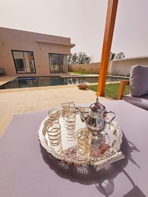Hanaine, Piscine Cuisiniere