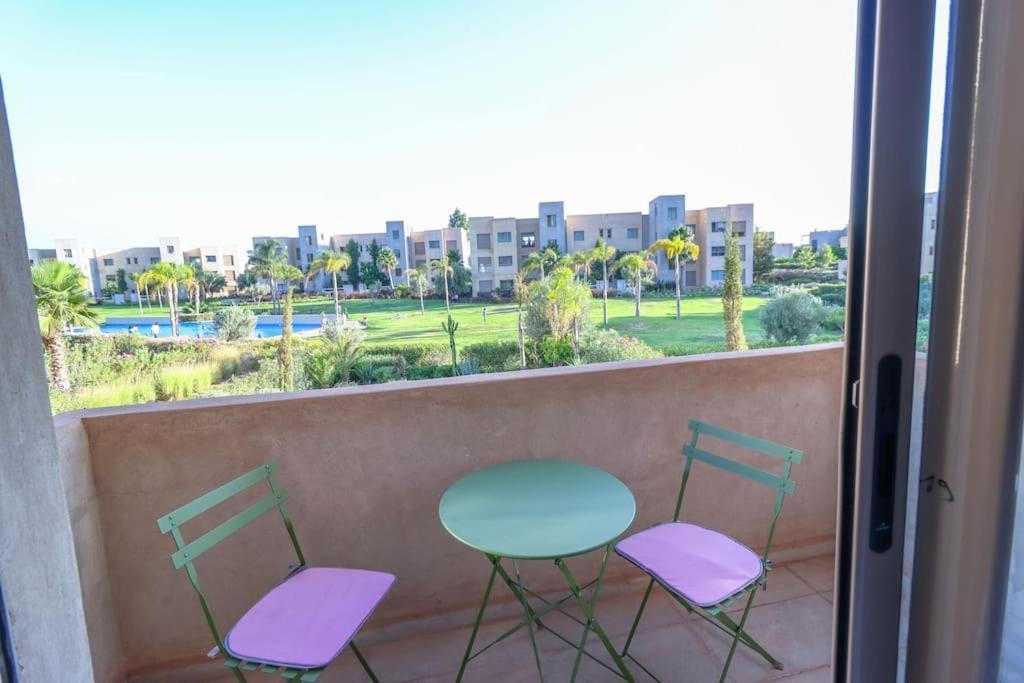 Apartment Prestigia 2br With Pool View