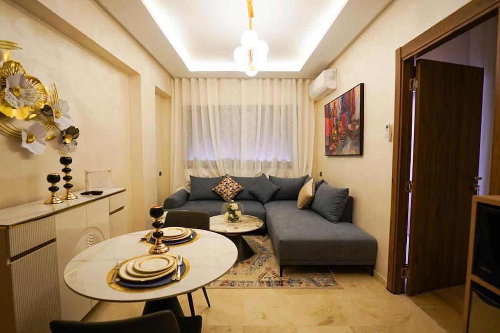 Apartment Cozy Standing
