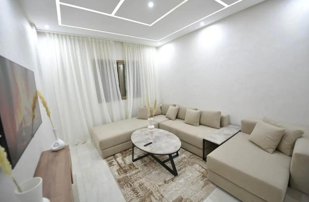 Edith Piaf Apartment *