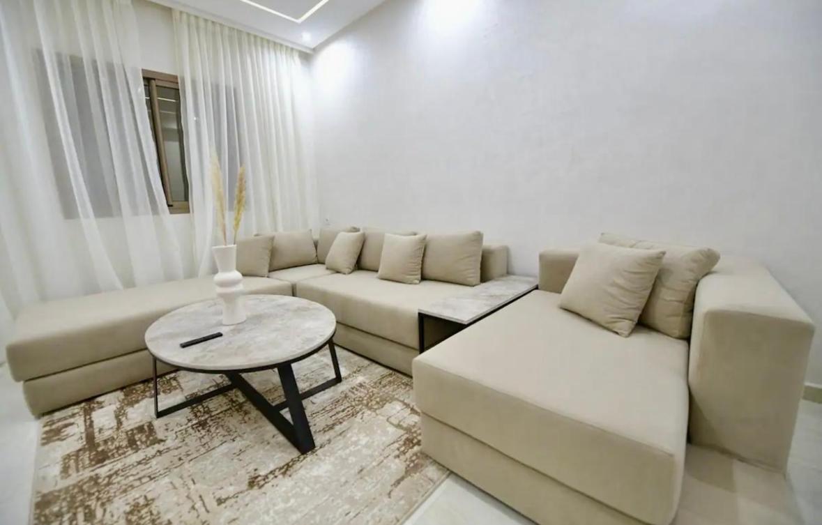 Edith Piaf Apartment *