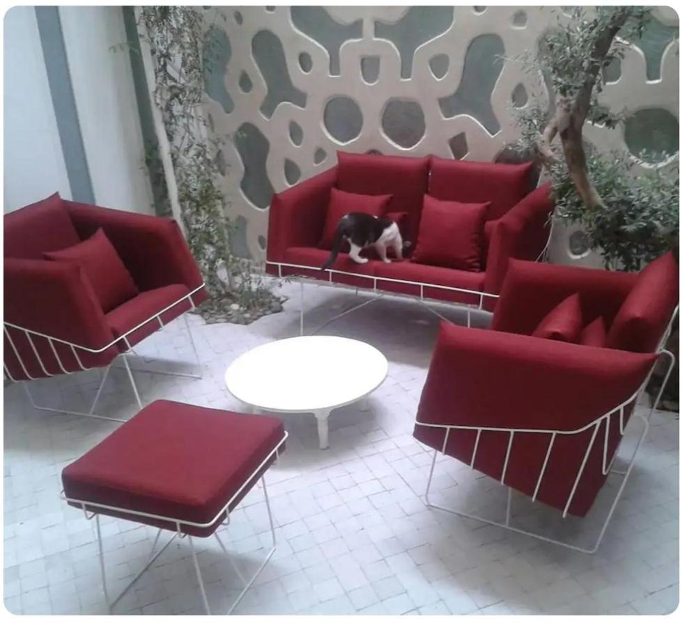 Riad Le M