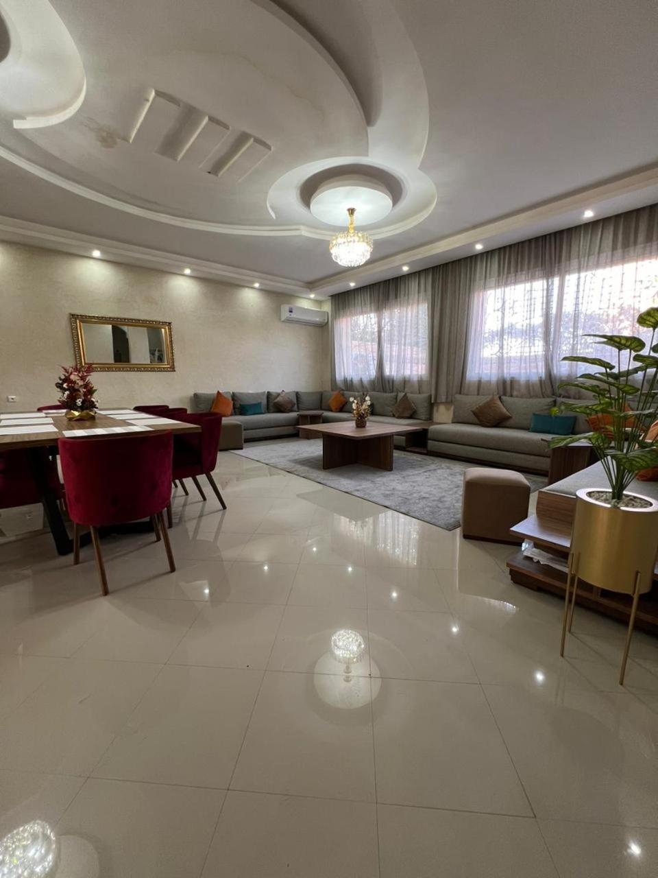Prestige Villa *