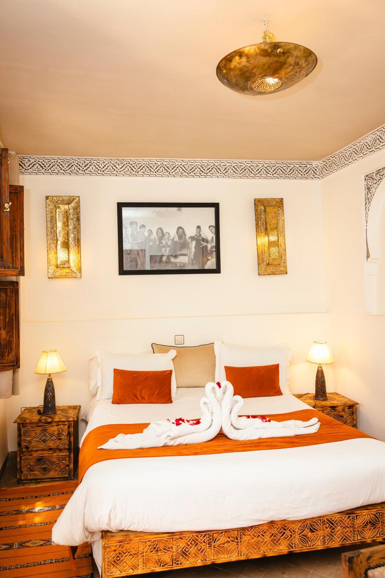Anya & Riad 4*