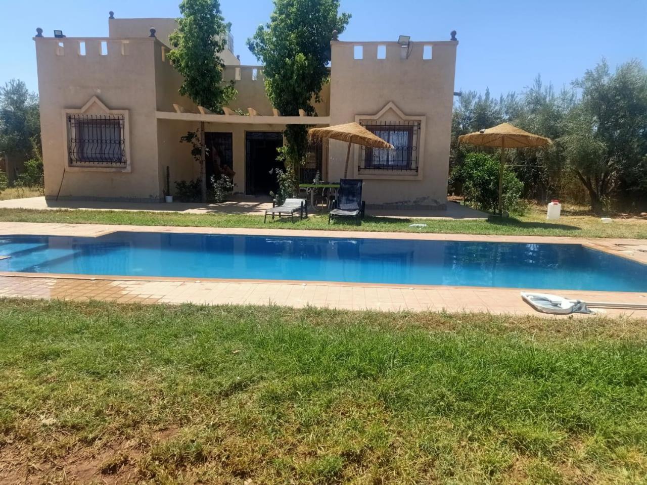 De Himmi Villa *
