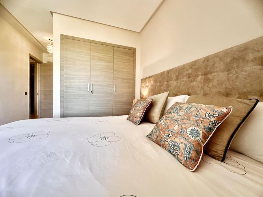 Spacieux Et Moderne Avec Vue Sur Montagne Et Piscine Apartment Marrakesh