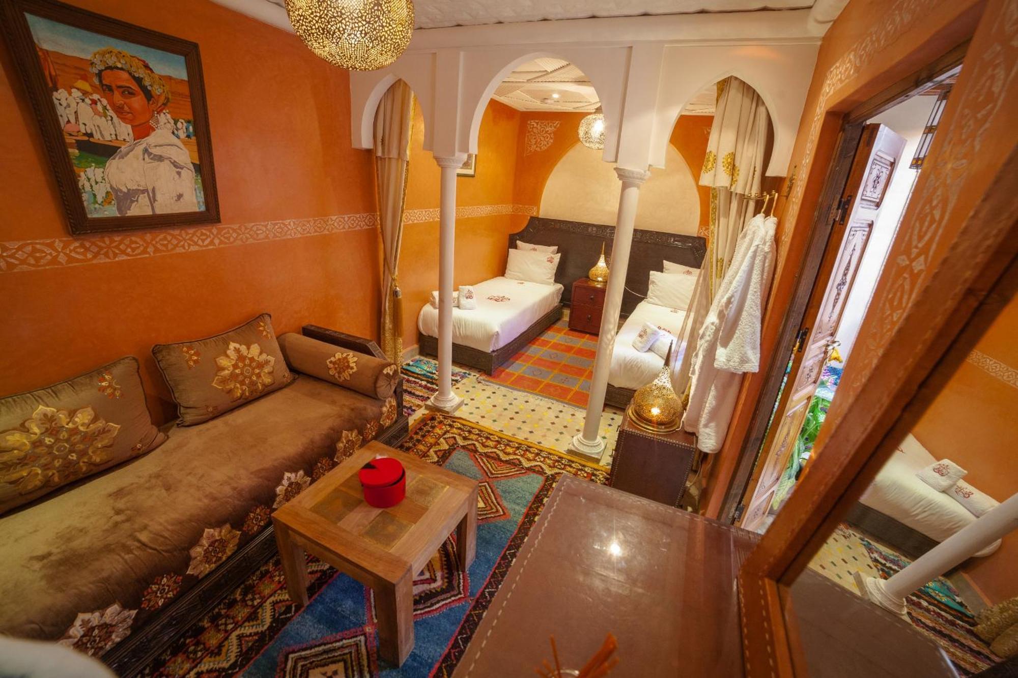 Riad Ikalimo 1 *