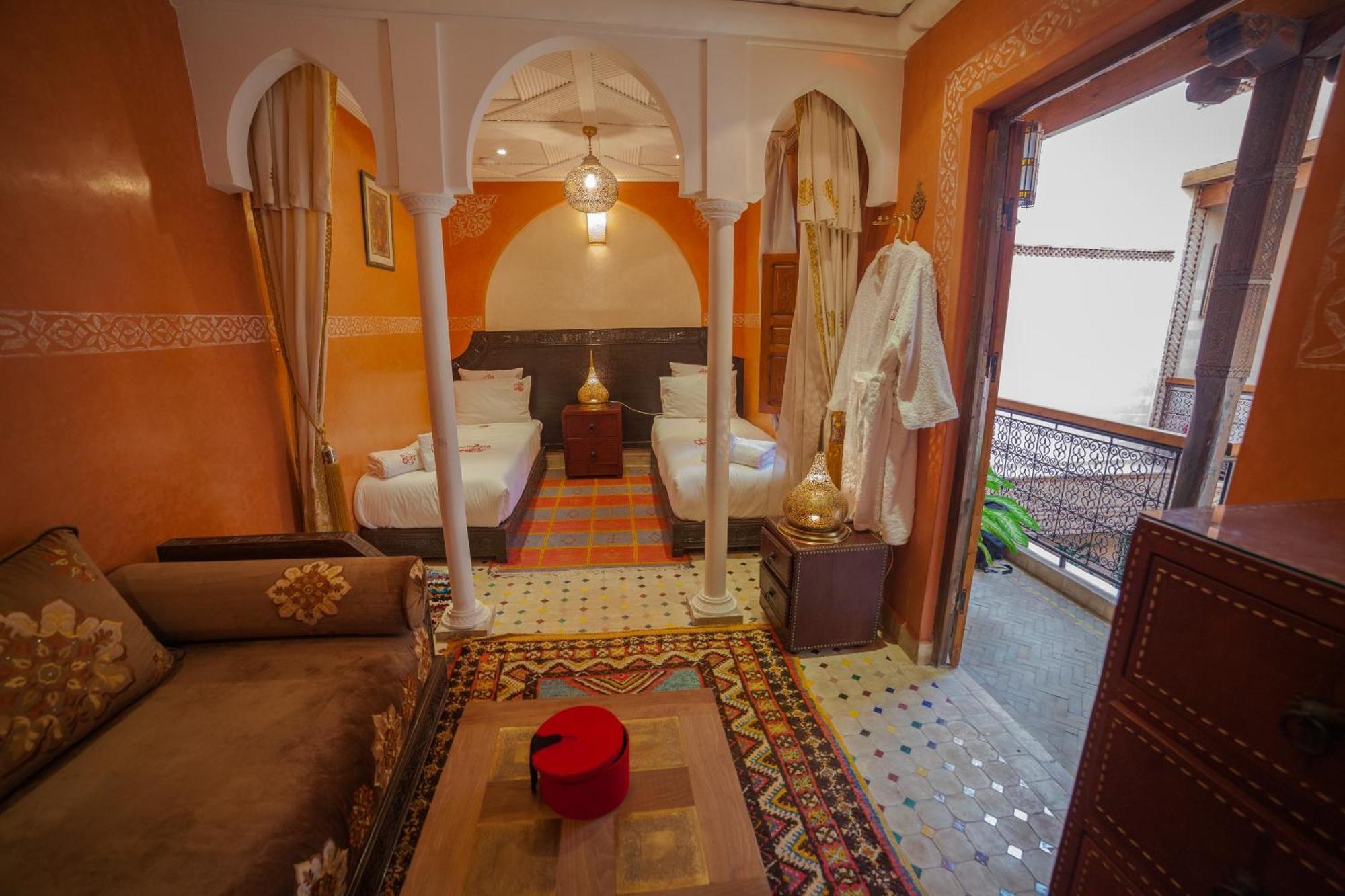 Riad Ikalimo 1
