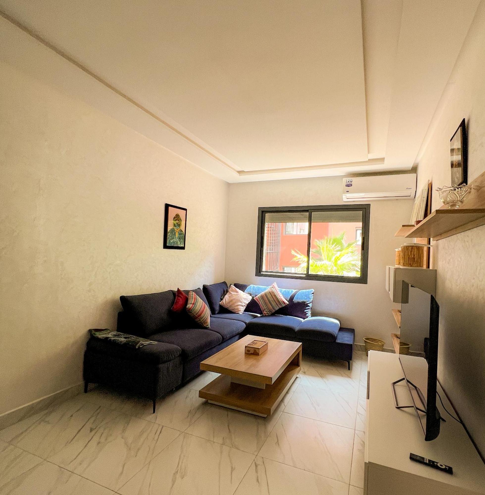 In Marrakech With Pool Apartment