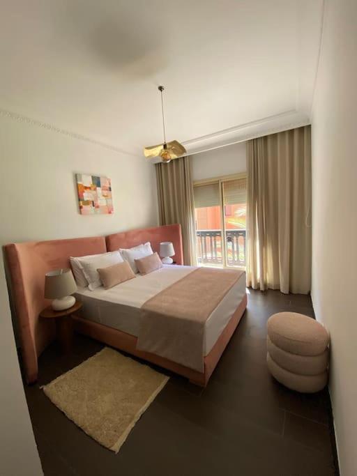Lotus Apartment *