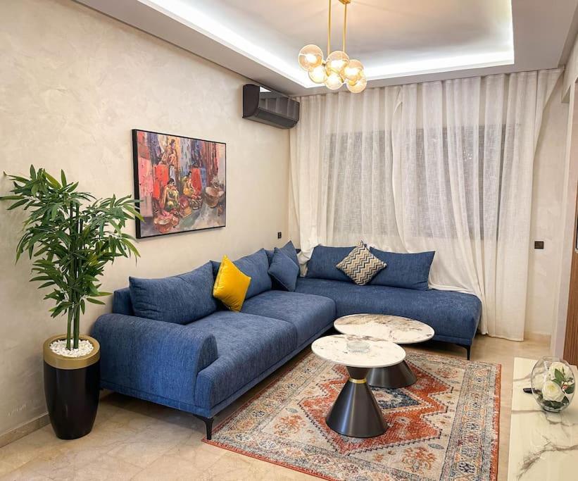 Grand Moderne Apartment