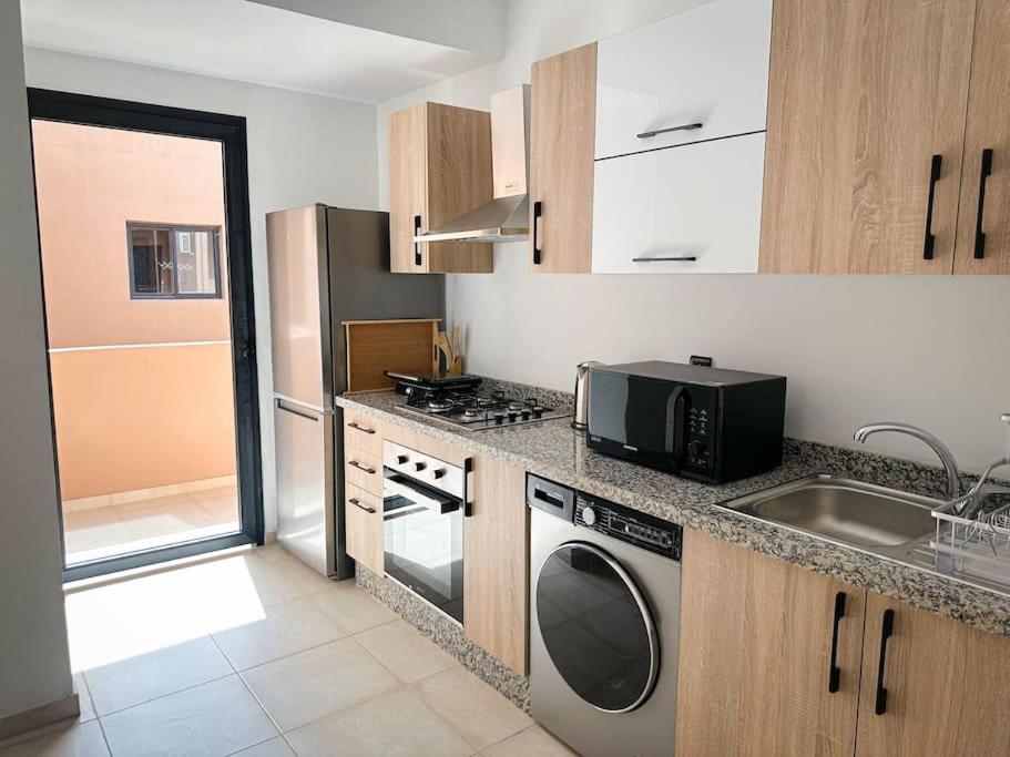Grand Moderne Apartment *