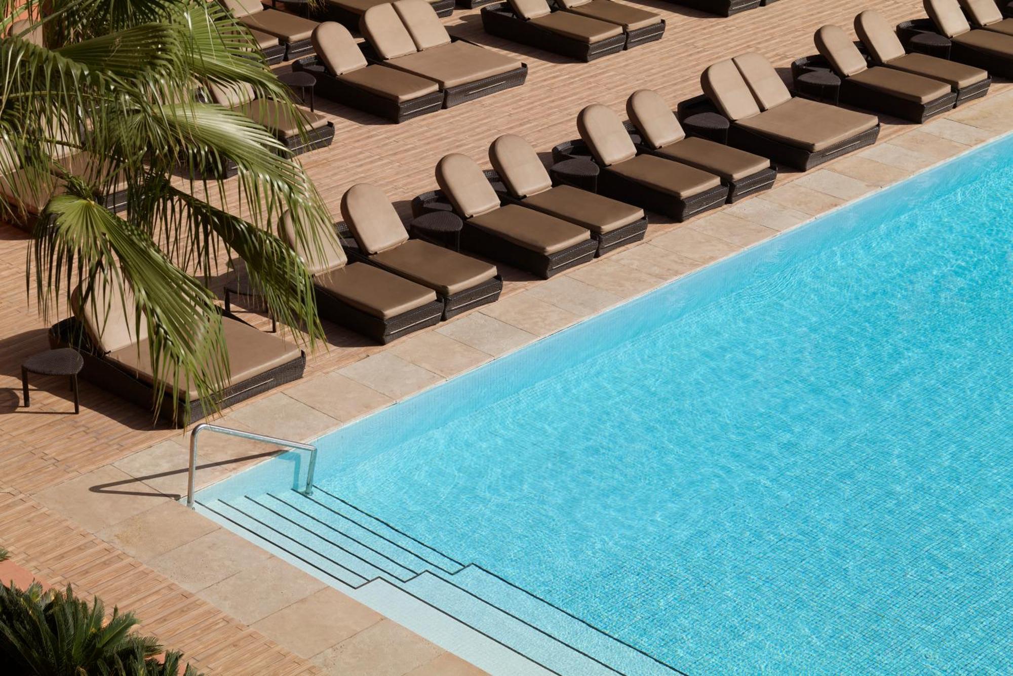 & Barriere Le Naoura Hotel