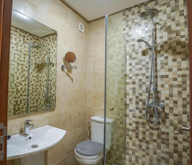 Apartment Spacieux Et Luxueux