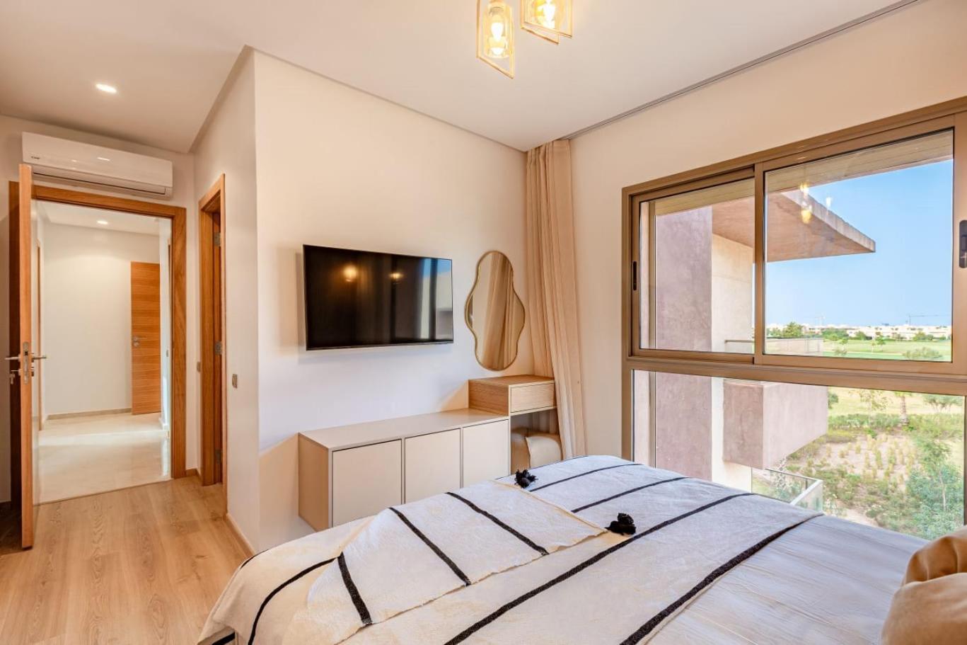 Apartment New! App Spacieux Avec Piscine Et Parking A Saphir Marrakesh